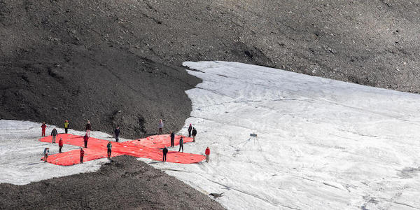 Klimaseniorinnen auf Gletscher